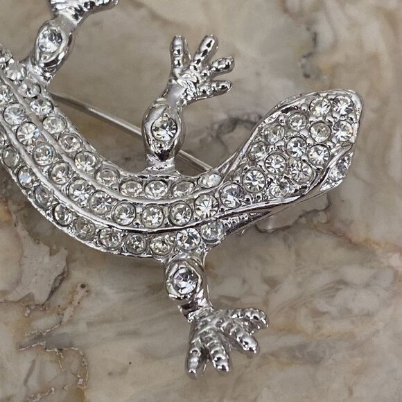 Silver Tone Crystals Salamander Brooch - Picture 4 of 8
